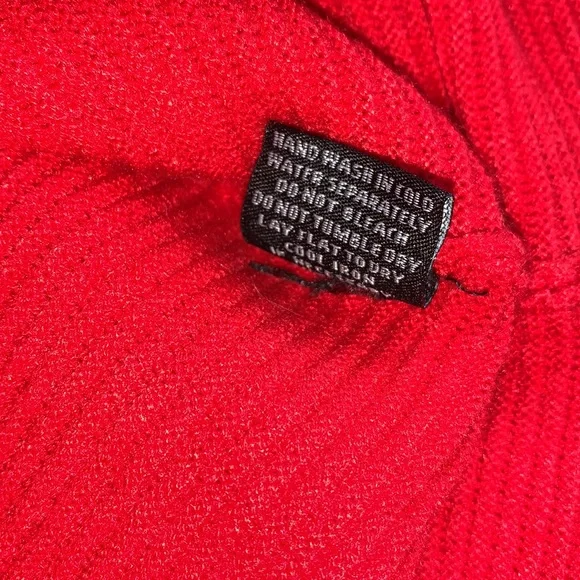 Red Ribbed Sweater Medium - Picture 4 of 5